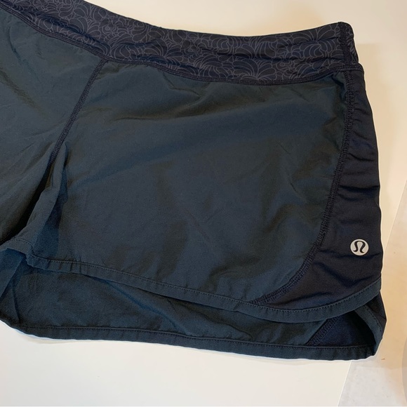 Size 12 Lululemon black drawstring waist shorts with no liner - Picture 3 of 16